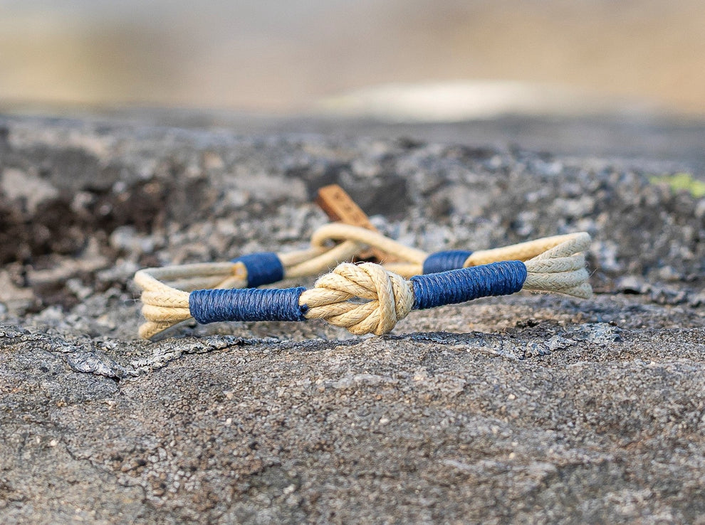 Classic 1 KG - Sandbeige & Havsblå, armband från CleanSea