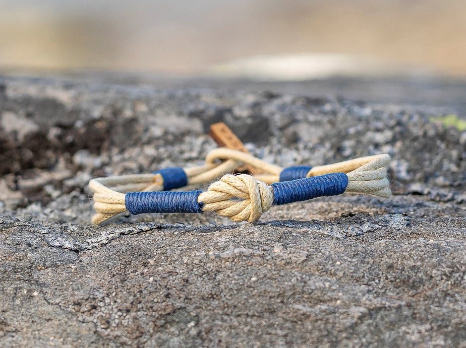 Classic 1 KG - Sandbeige & Havsblå, armband från CleanSea