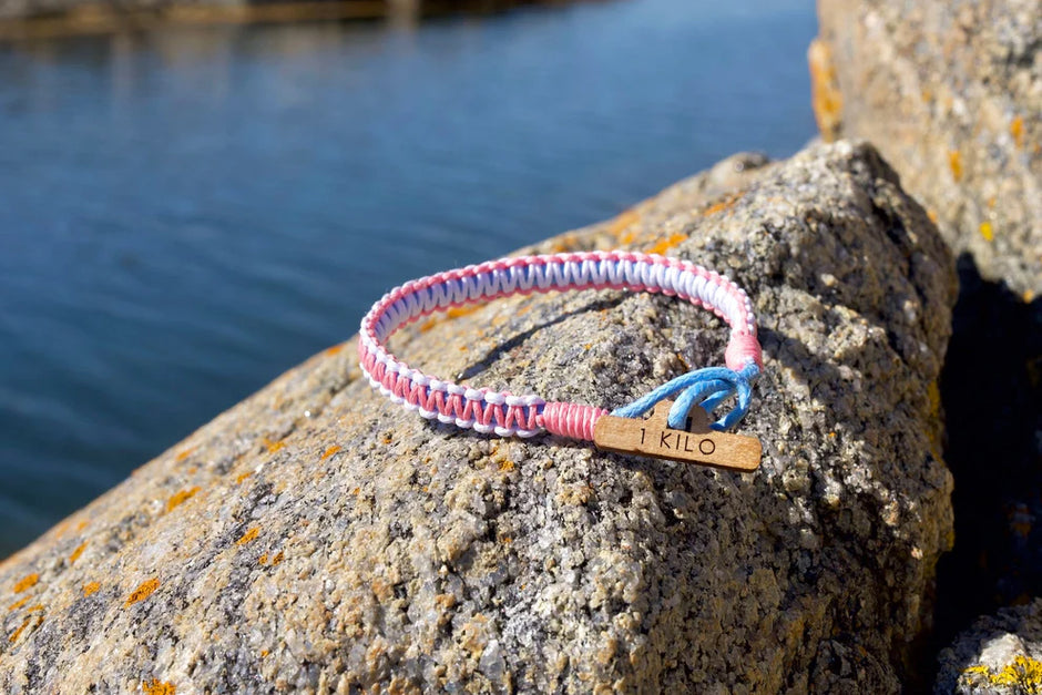 Action Taker 1KG - Himmelsblå, Korallrosa & Saltvit, armband CleanSea