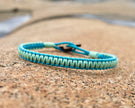 Action taker 1 KG - Akvamarin & Havsmint, armband från CleanSea